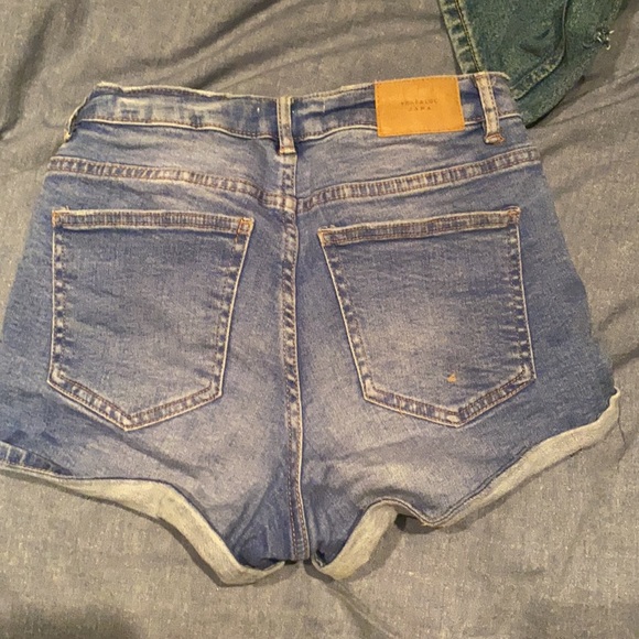 Zara high waisted rolled jean shorts size: 36 EU, 04 US - Picture 3 of 3
